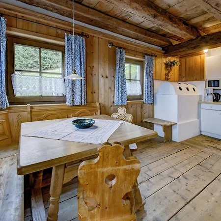 Chalet On Zettersfeld With Dolomite Views, Cleaning Included Obernussdorf