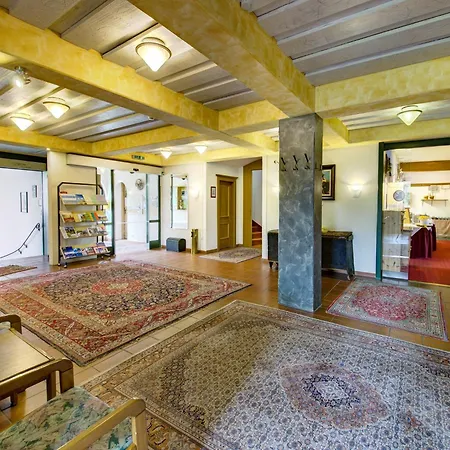Chalet On Zettersfeld With Dolomite Views, Cleaning Included * Obernussdorf