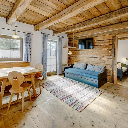Chalet On Zettersfeld With Dolomite Views, Cleaning Included * Obernussdorf