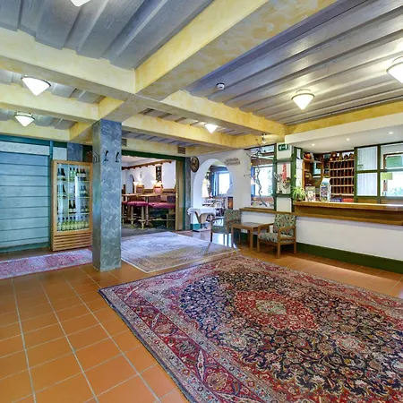 Chalet On Zettersfeld With Dolomite Views, Cleaning Included * Obernussdorf