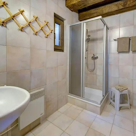 Apartmán Chalet On Zettersfeld With Dolomite Views, Cleaning Included *